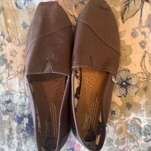 Women’s Size 8 Tom’s Alpargata Shoes